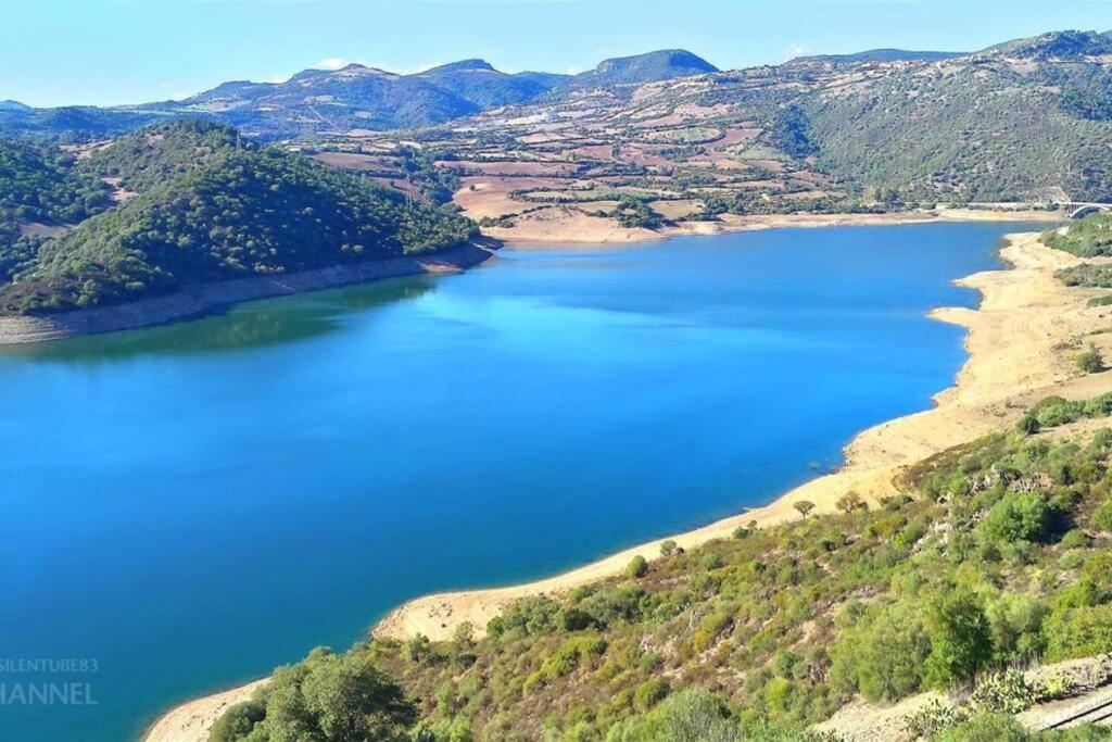 Ferula Romantica Mansarda Tra Fiumi E Montagne Sardegna Seùlo 外观 照片